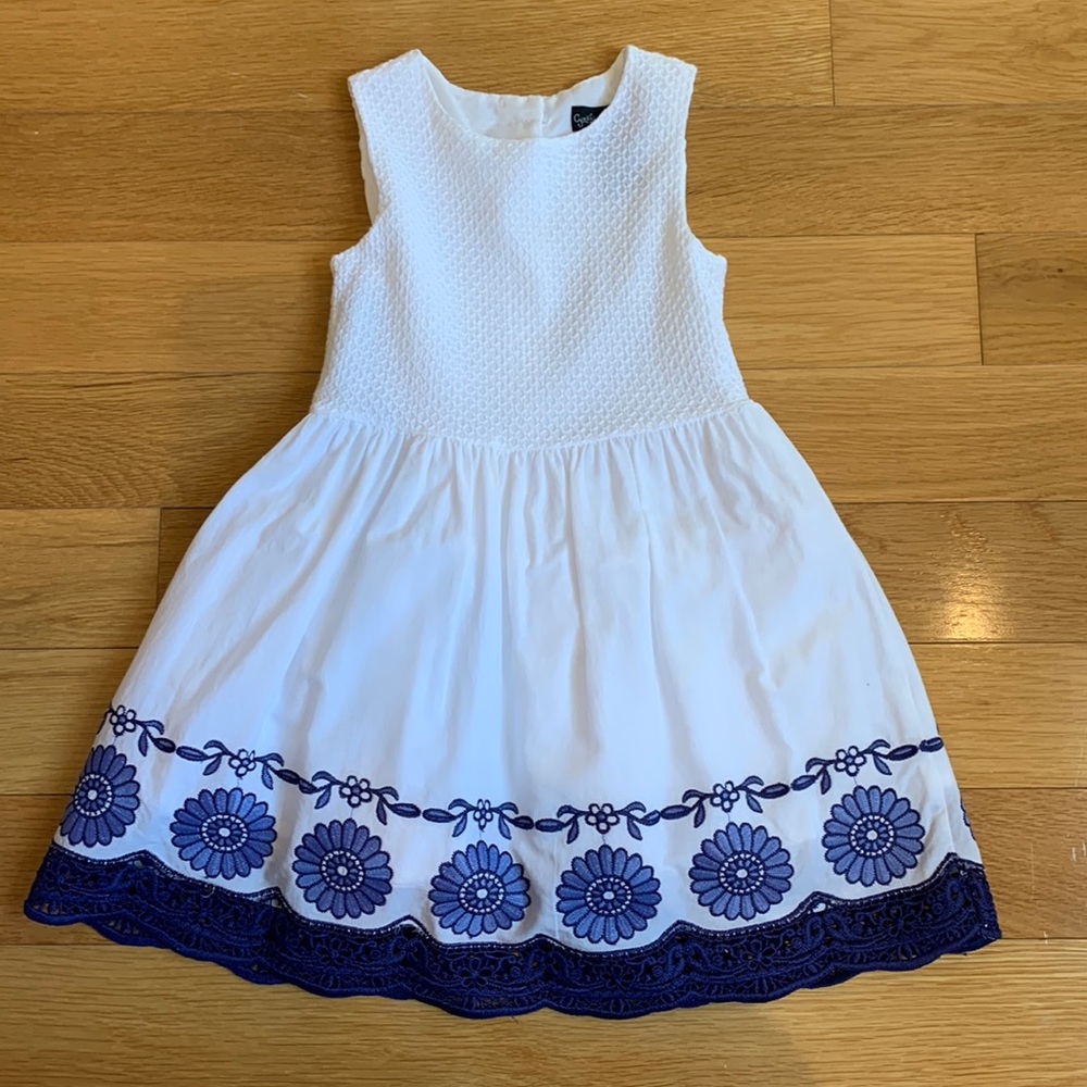 Like new Girls blue and white dress size 4 toddler